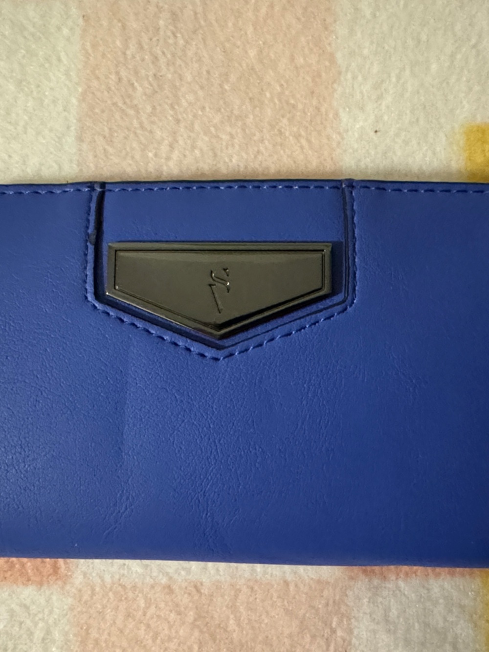 Simply Vera Vera WangBlue Wallet Clutch with Geometric Accent